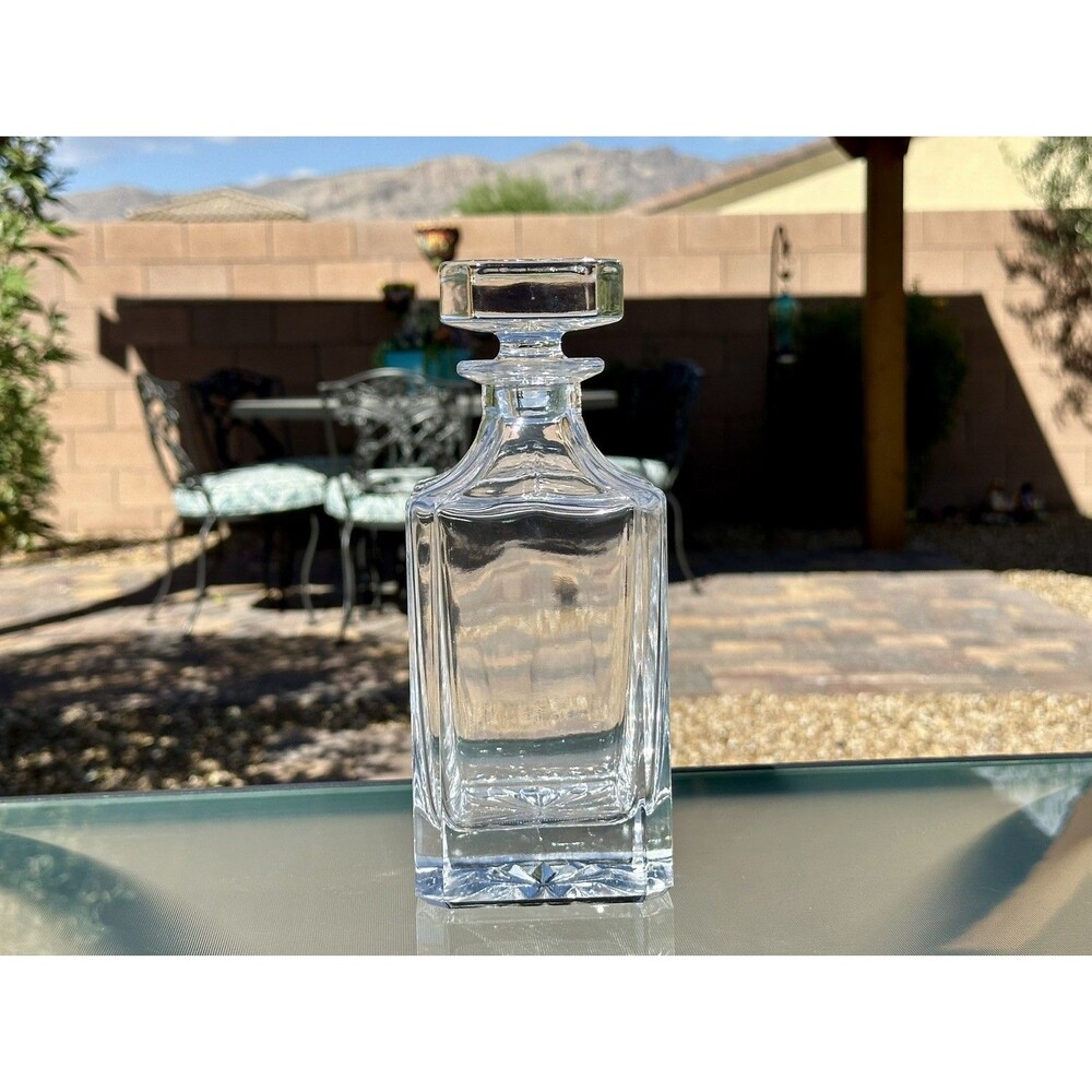 Vintage Clear Crystal Glass Liquor Whiskey Decanter Diamond Stopper Heavy 8 3/4"